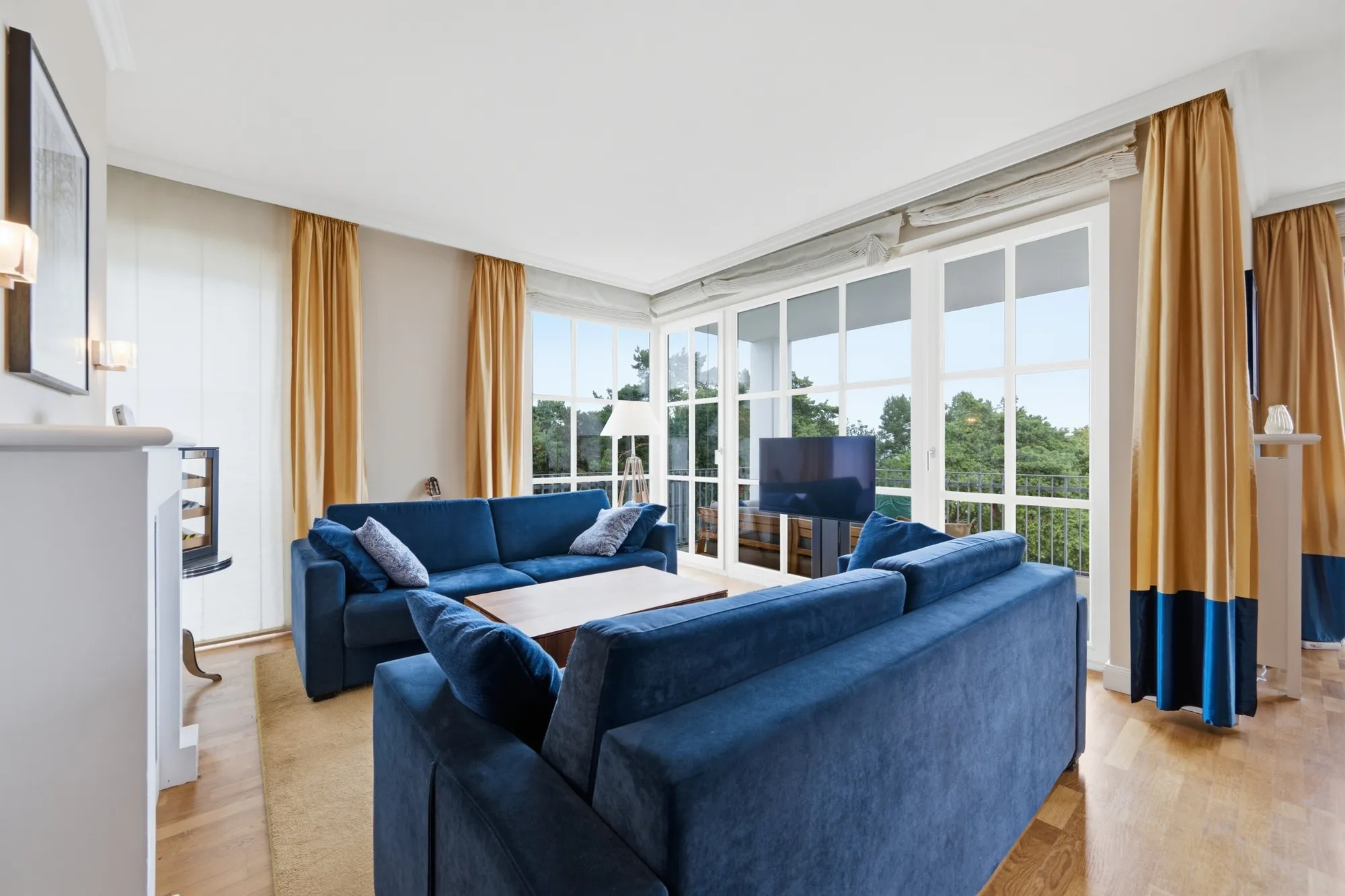 Wohnbereich eines Apartments im Steigenberger Grandhotel Heringsdorf