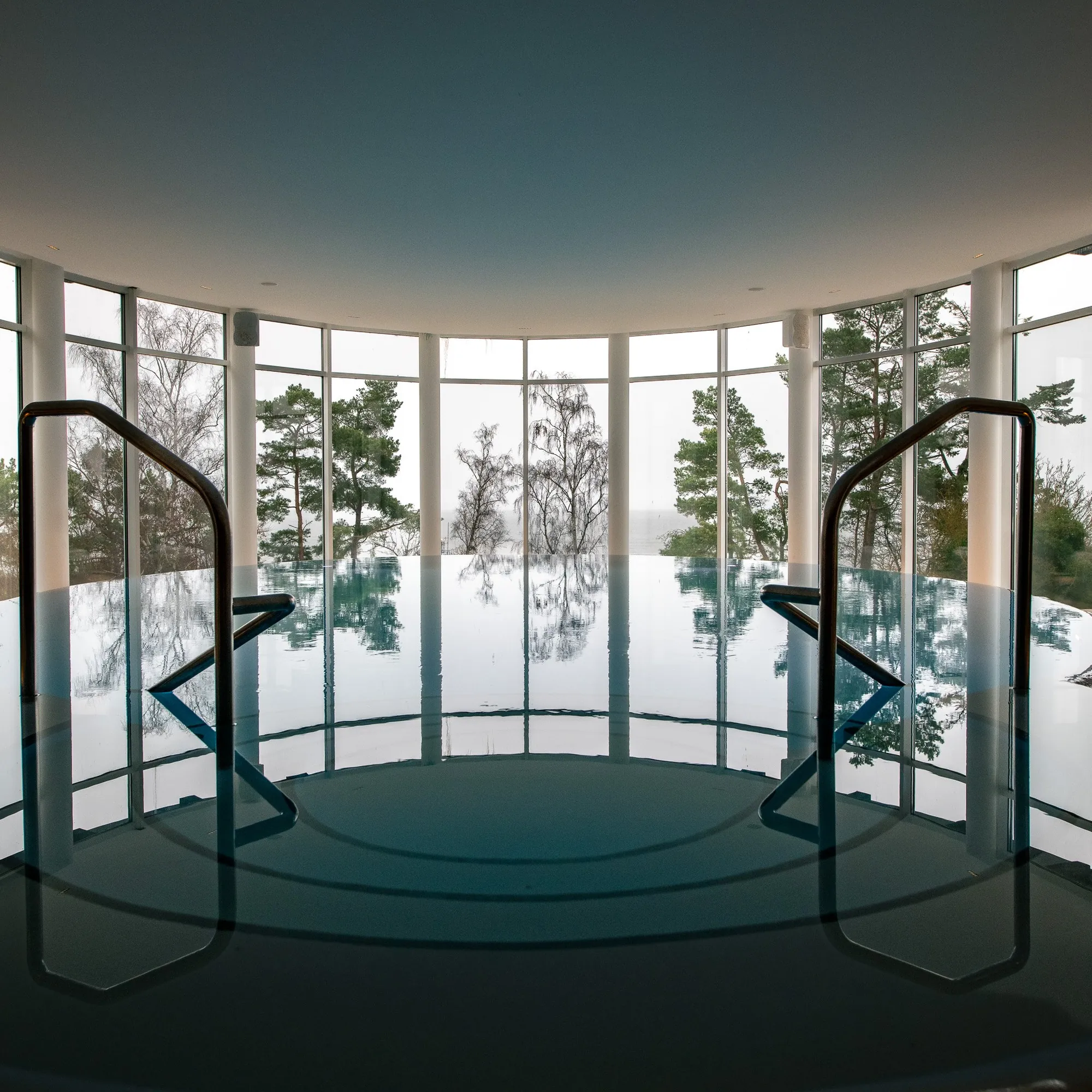 Pool im MEERness Spa des Strandhotels Ostseeblick