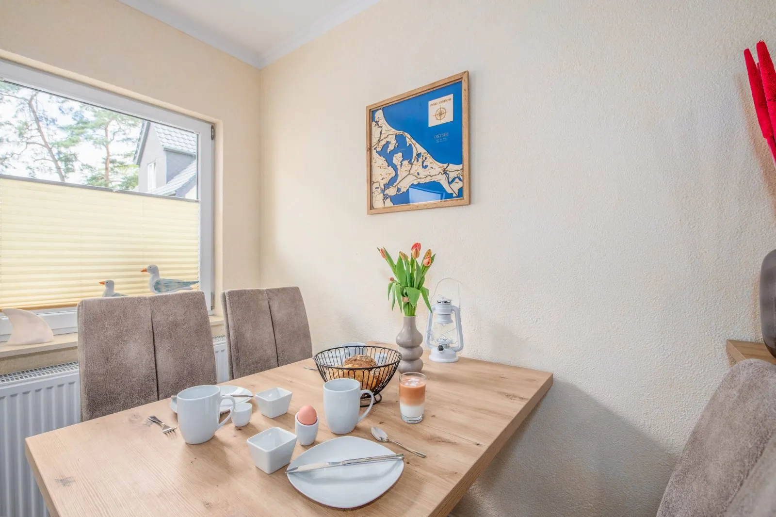 Essplatz einer Ferienwohnung in Ahlbeck – fertig bearbeitet