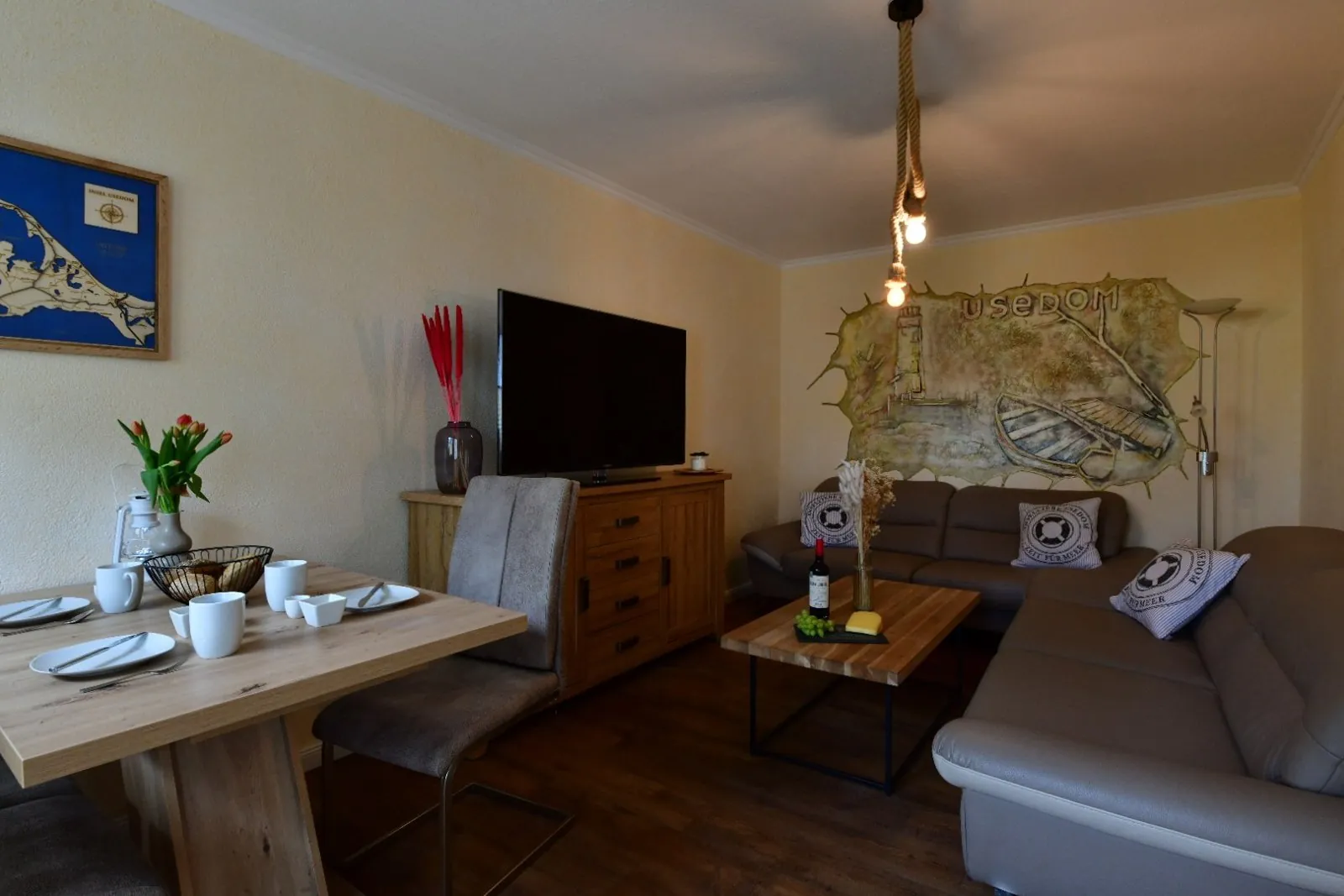 Wohnzimmer eines Objekts in Ahlbeck – unbearbeitetes Kamerabild